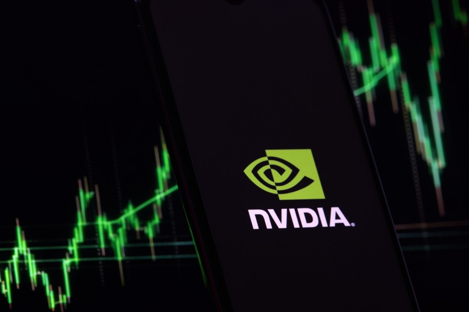 Nvidia’s Record-Breaking Quarter: A Surge Driven by AI and Data Center Solutions