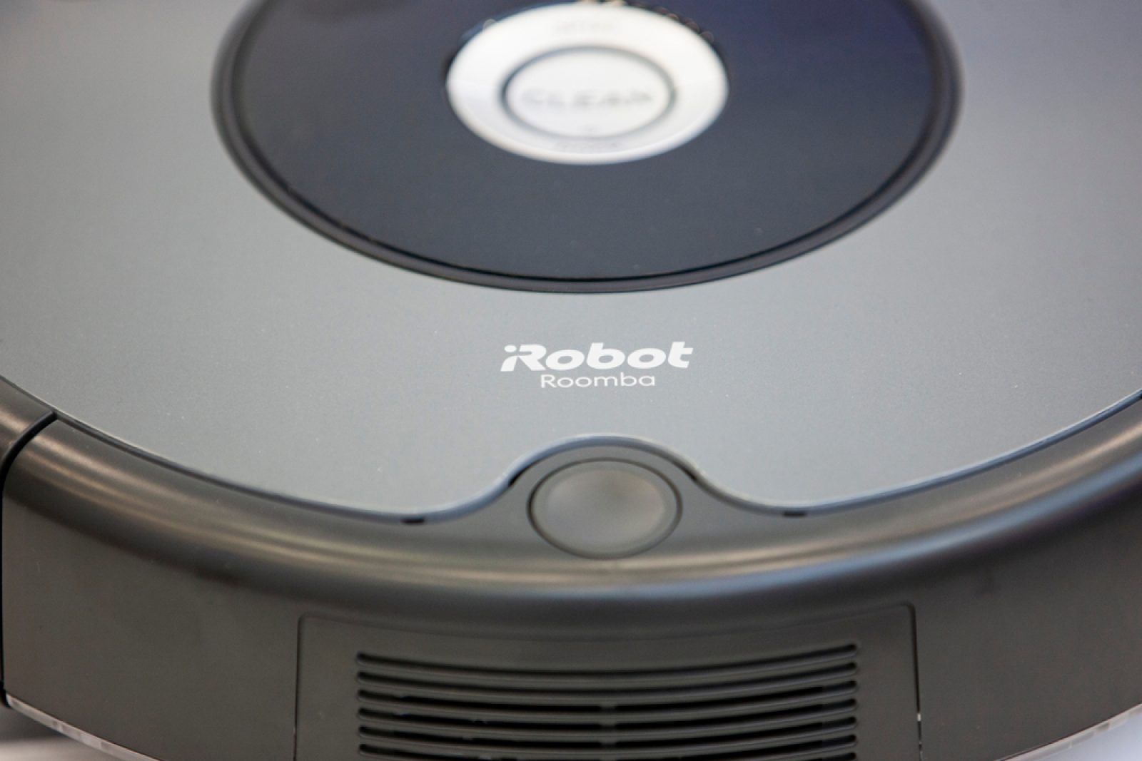 iRobot shares fall 17% as there is an EU warning of antitrust violations