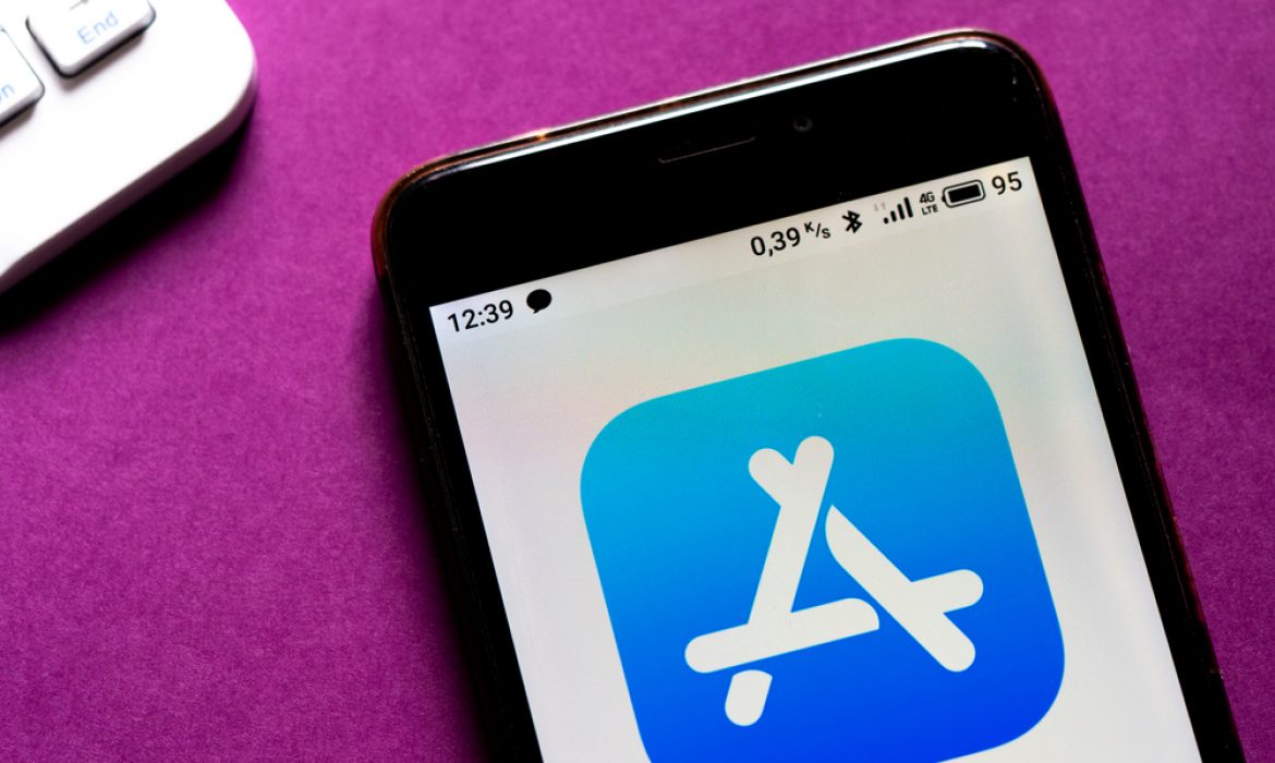 Goodbye App Store: Apple Finally Allows App Downloads from Third-Party Sites in the EU