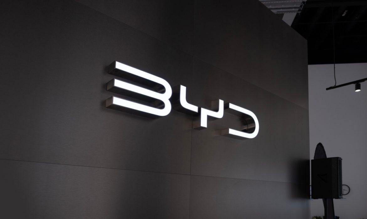 BYD Founder Slams Western Fears Over Chinese Electric Vehicle Invasion