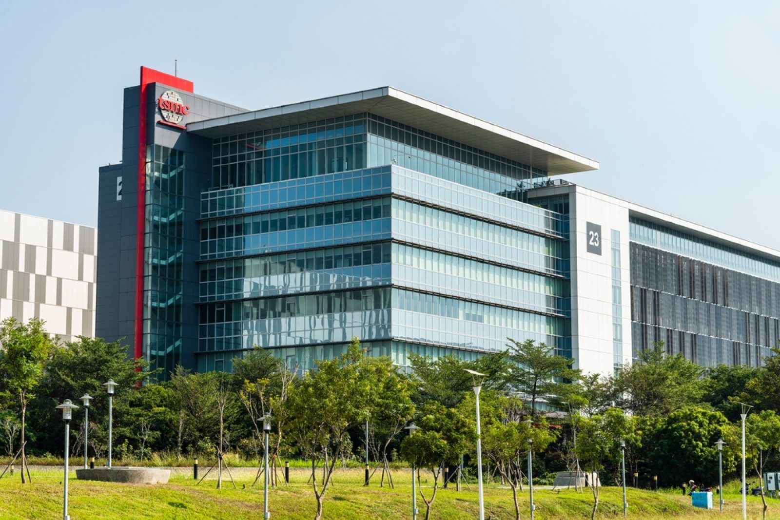 TSMC’s Rise to Trillion-Dollar Status: Five Must-Know Insights